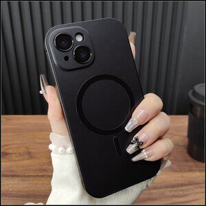 Matte Black Case with MagSafe Compatibility